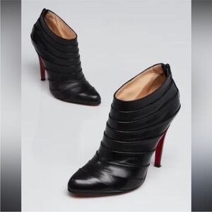 Christian Louboutin Black Pleated Orniron 100 Ankle Boots 38 8  $1200